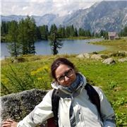 Insegnante laureata in Scienze dell'educazione e diplomata liceo psicopedagogico con abilitazione all insegnamento. Master post universitario